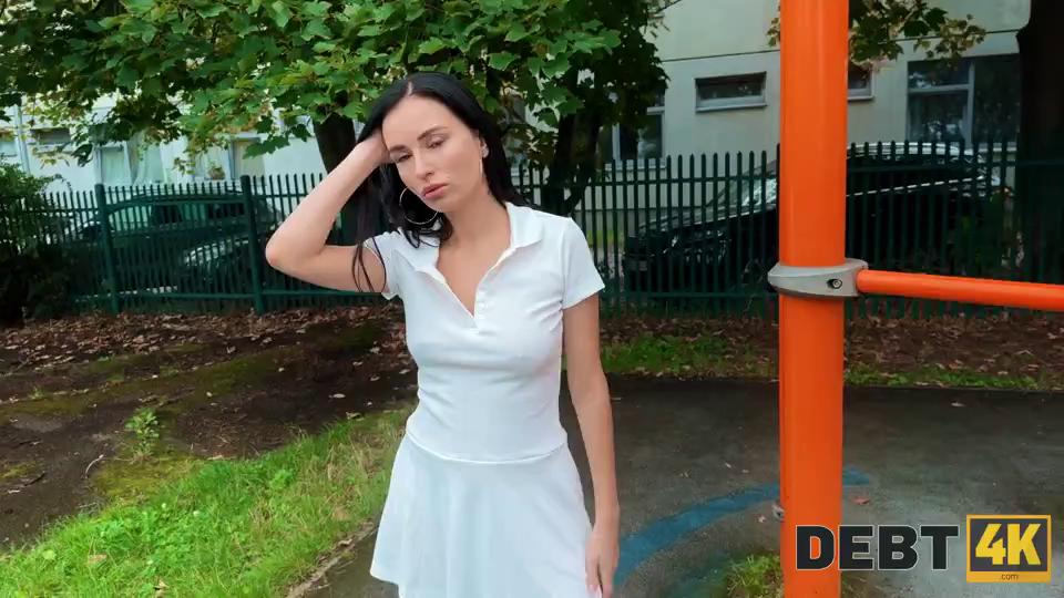 Milena Ray Debt4K